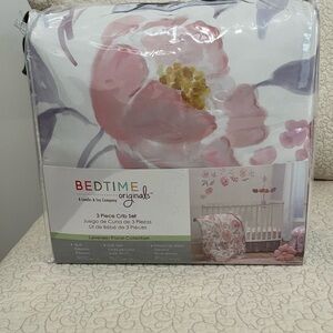 Lambs & Ivy Crib Set